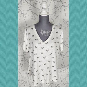 Ricki's White Tennis Racket Print Cotton Modal V-Neck Tee